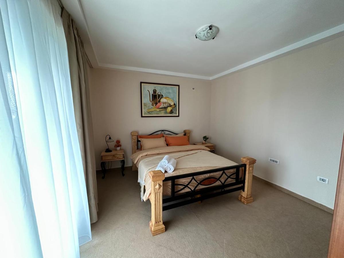Vila Danica Tivat Appartamento Esterno foto