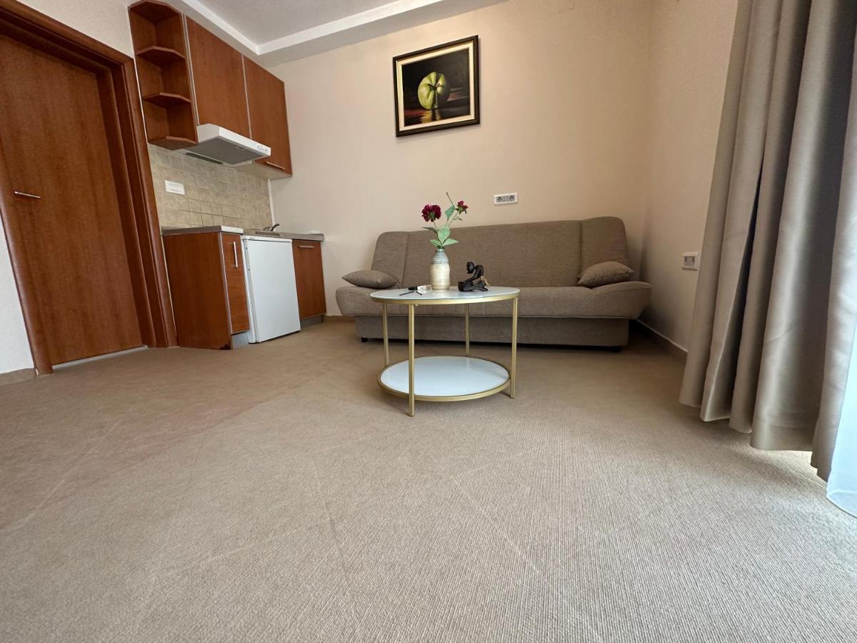 Vila Danica Tivat Appartamento Esterno foto