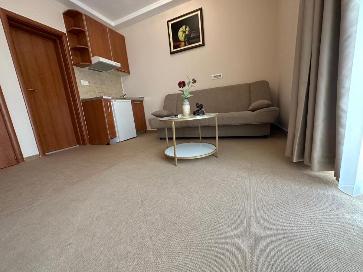 Vila Danica Tivat Appartamento Esterno foto