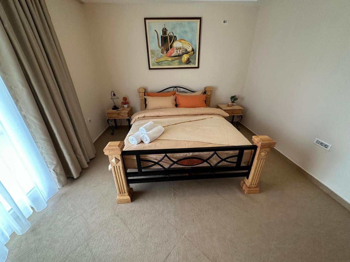 Vila Danica Tivat Appartamento Esterno foto