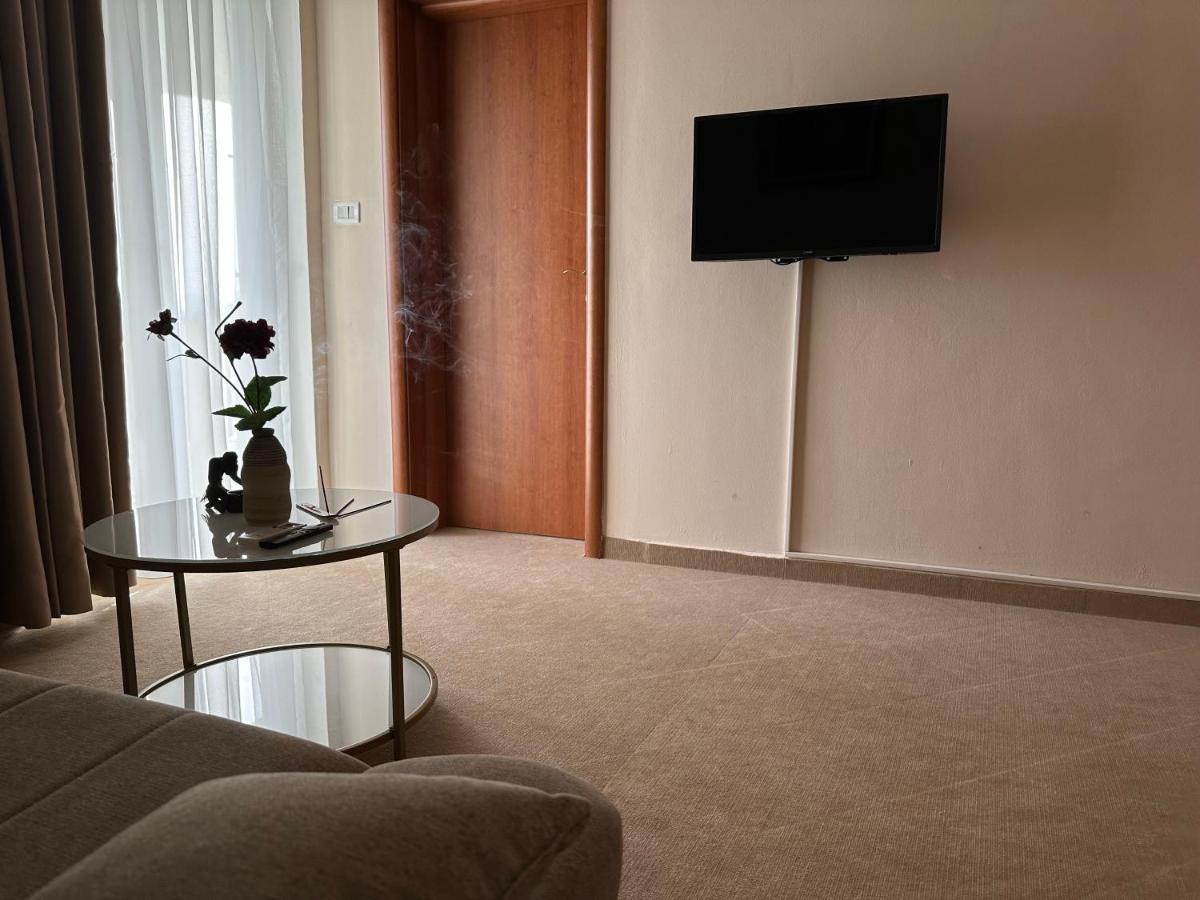Vila Danica Tivat Appartamento Esterno foto