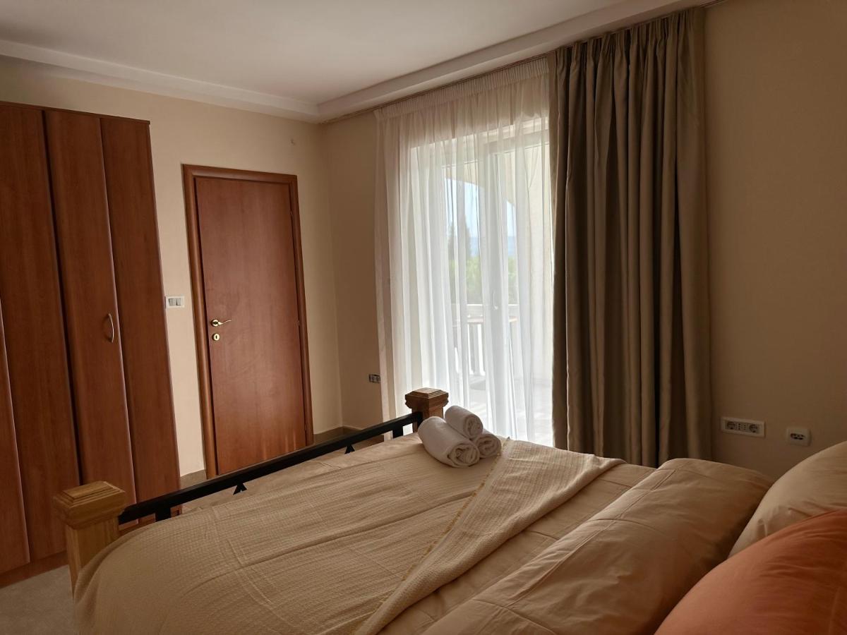 Vila Danica Tivat Appartamento Esterno foto