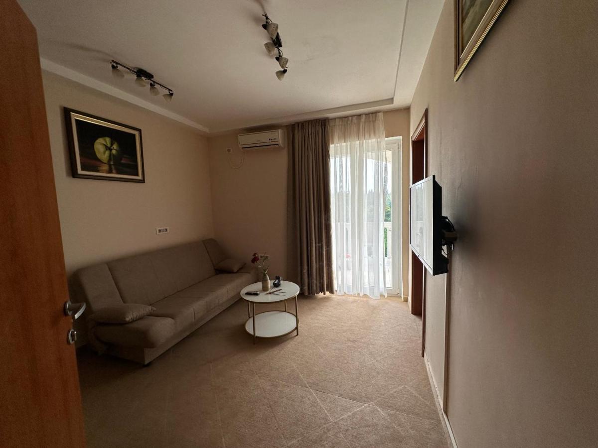 Vila Danica Tivat Appartamento Esterno foto