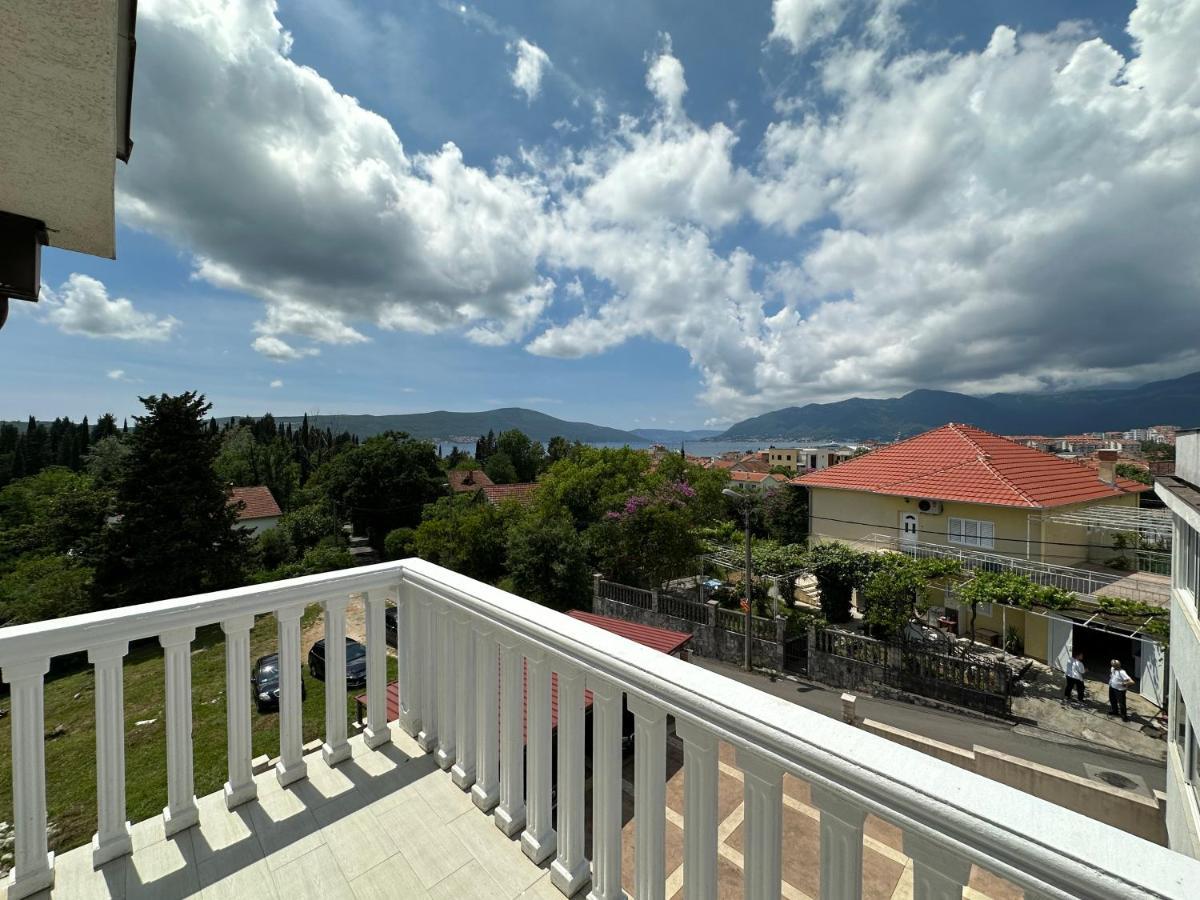Vila Danica Tivat Appartamento Esterno foto