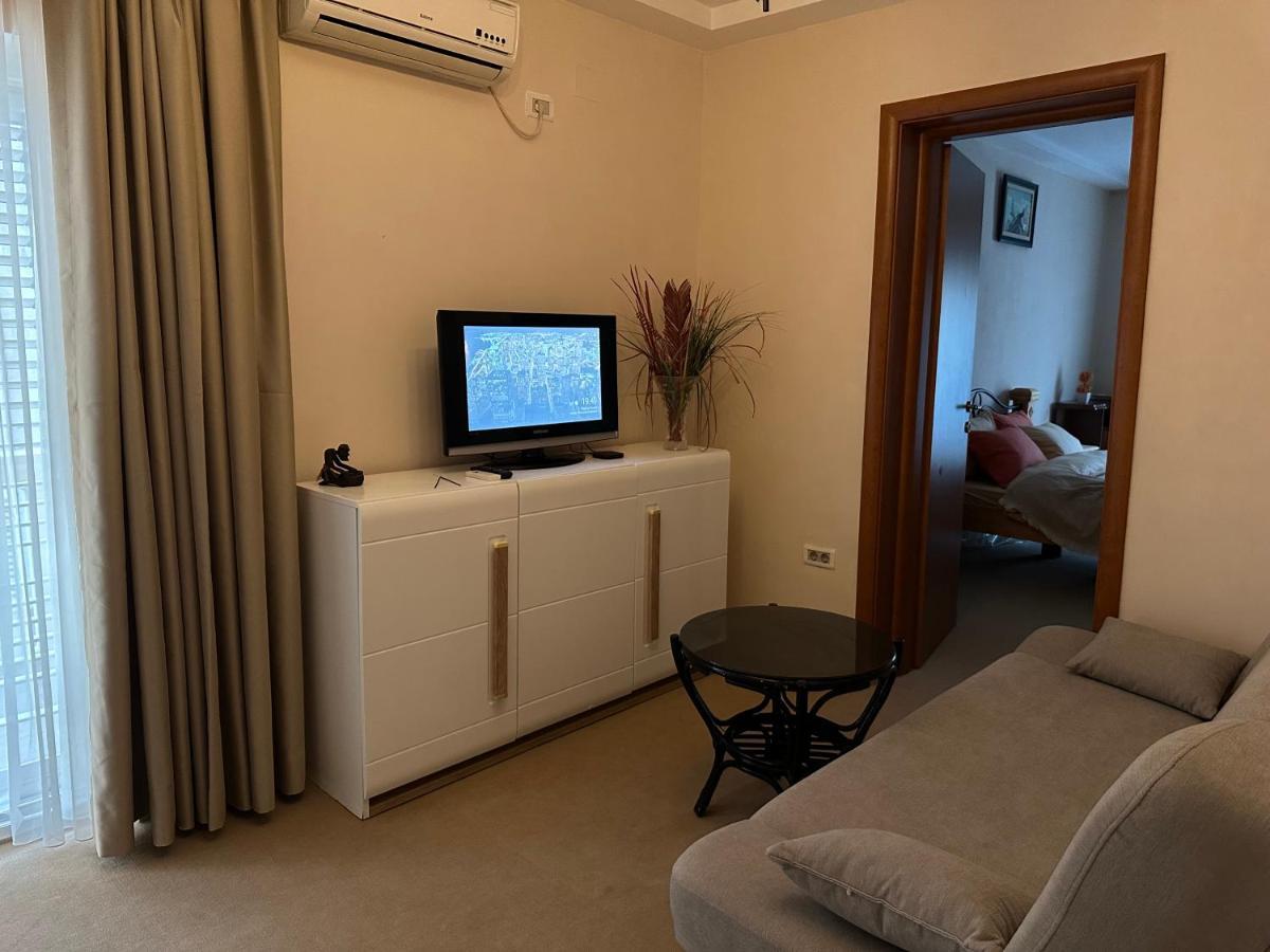 Vila Danica Tivat Appartamento Esterno foto