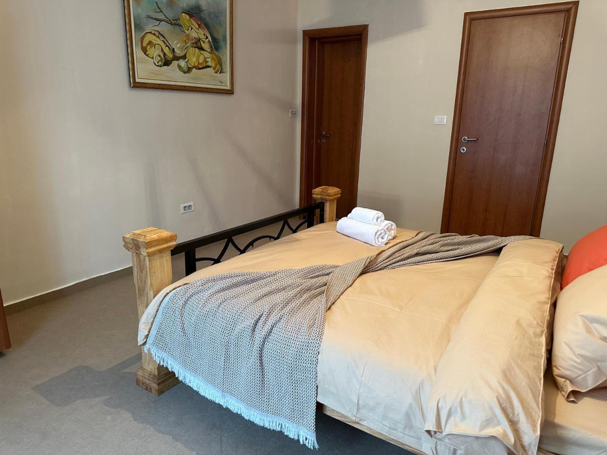 Vila Danica Tivat Appartamento Esterno foto