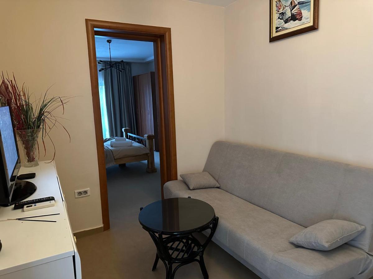 Vila Danica Tivat Appartamento Esterno foto