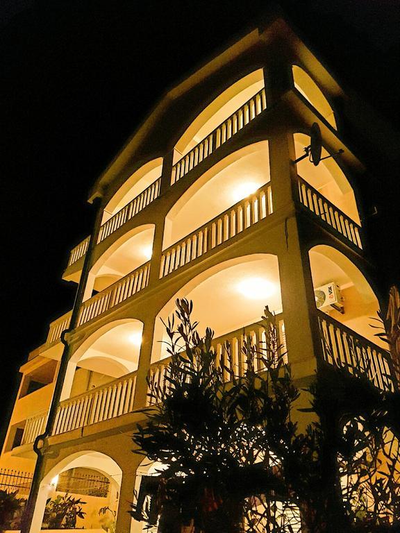 Vila Danica Tivat Appartamento Esterno foto