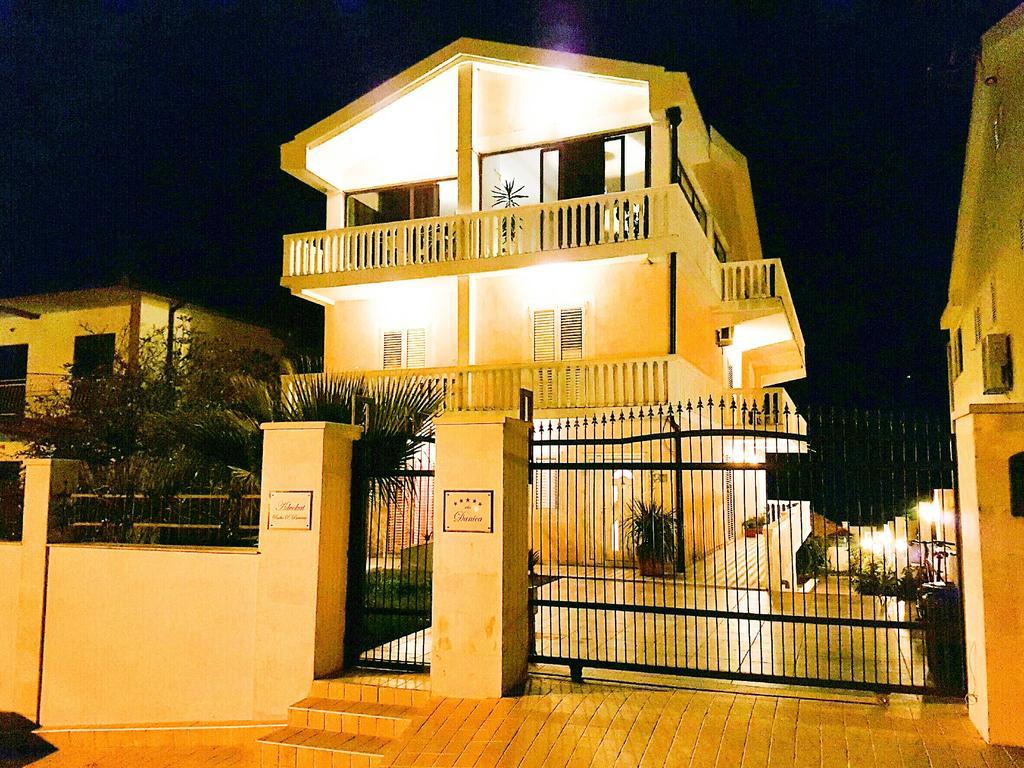 Vila Danica Tivat Appartamento Esterno foto